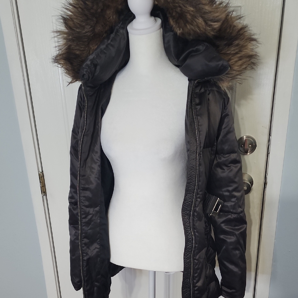 Laundry By Shelli Segal Dark Puffer Jacket with Faux Fur Trim - Picture 9 of 14